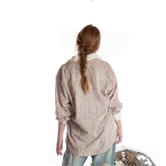 Magnolia Pearl Boyfriend Shirt - Picture 3 of 7